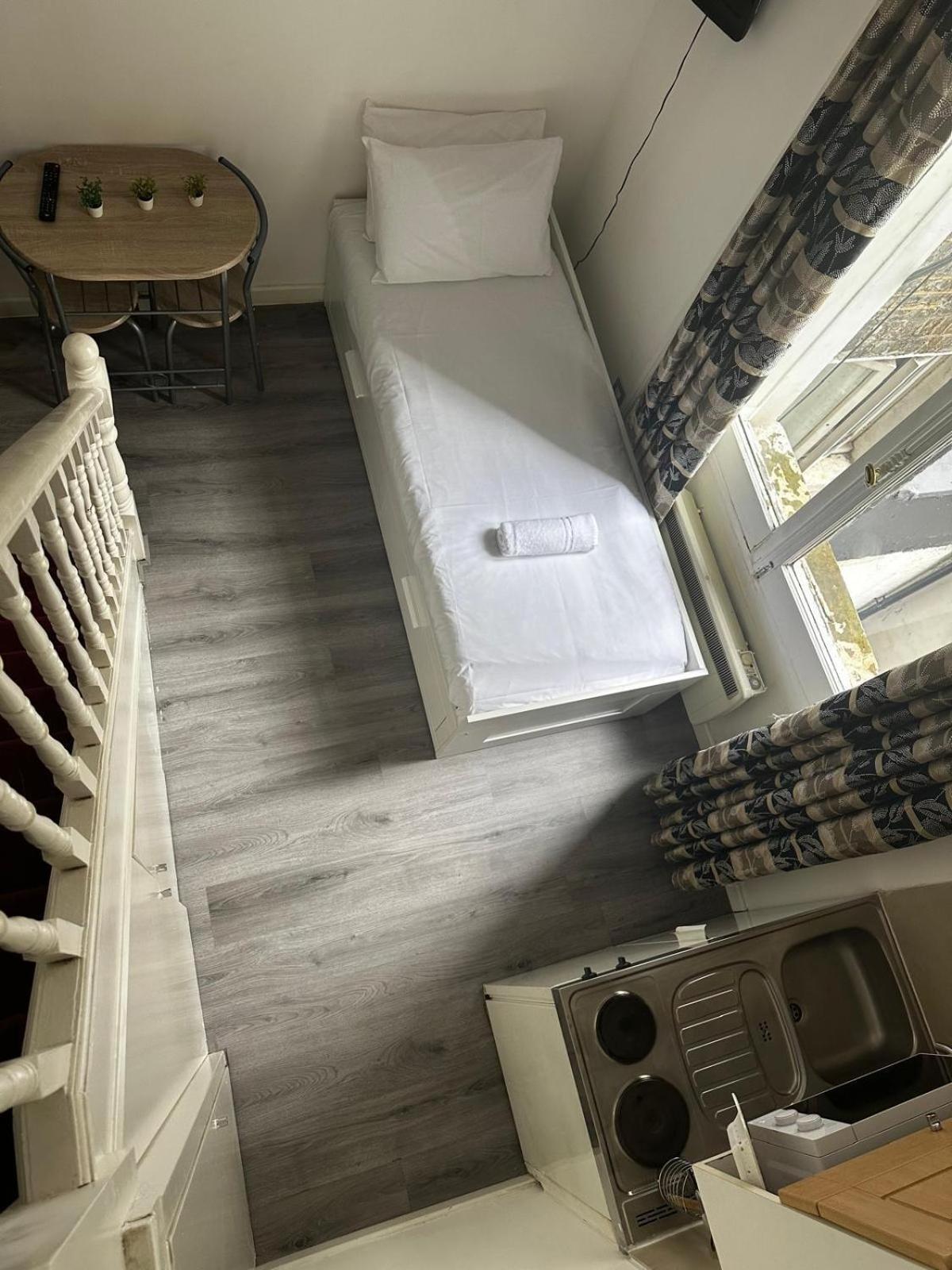 F101-First Floor Flat Fits 3 Near Hyde Park Apartman London Kültér fotó